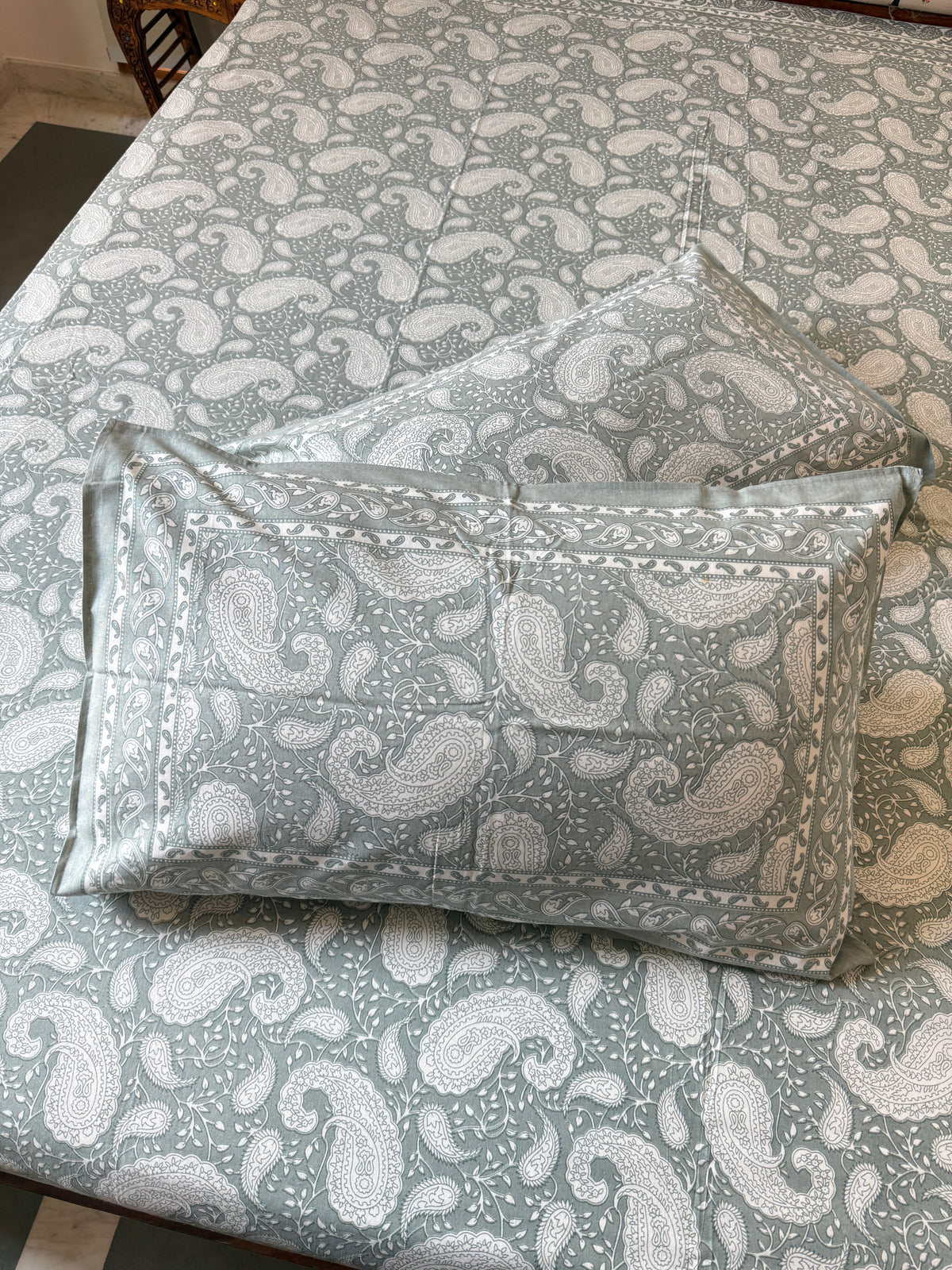 Mint Paisely Pure Cotton King Size Bedsheet Set with 2 Pillow Covers (108”*108”)