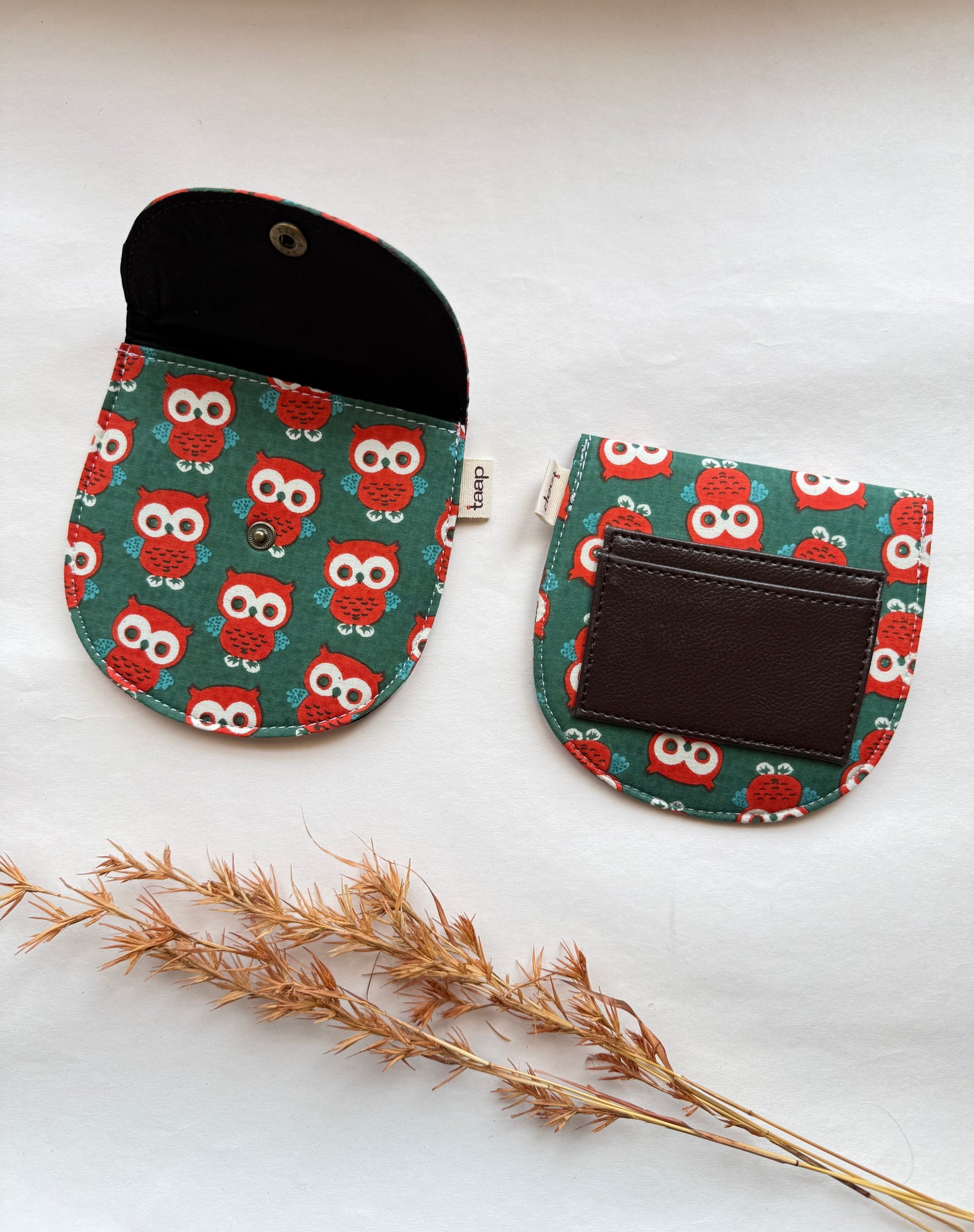 Jolly Hoots Money Pouch – Pocket-Sized Organizer for Everyday Essentials (Copy)