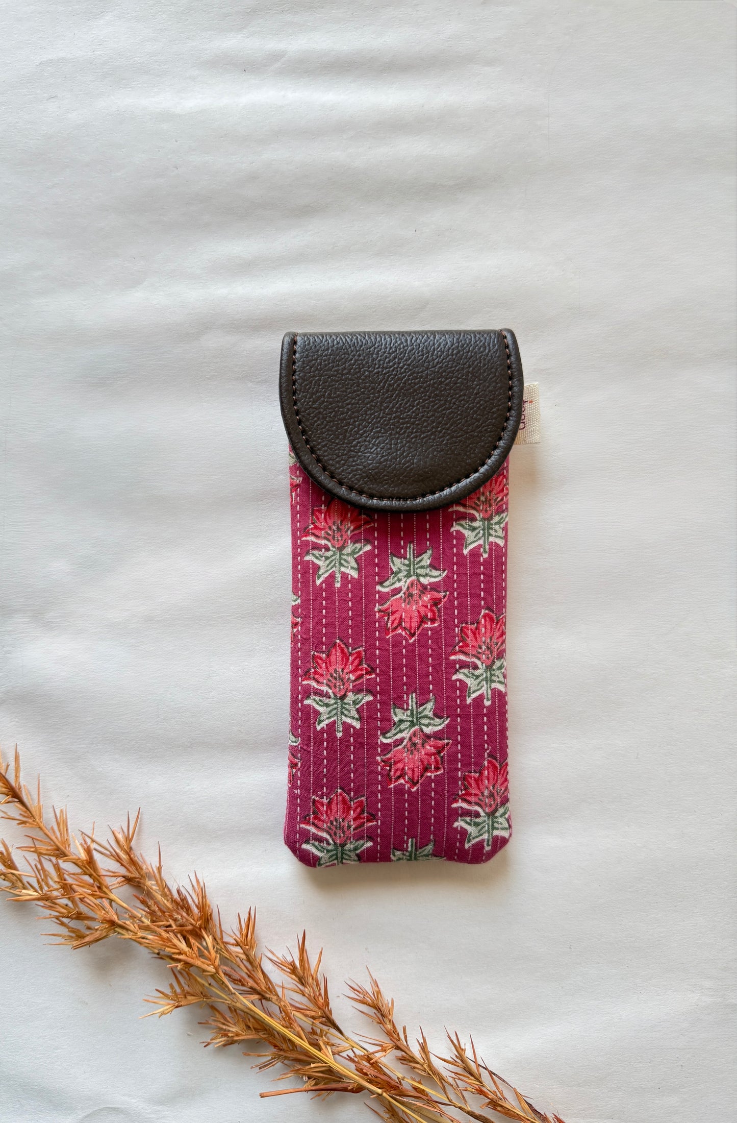 Magenta Meadows Sunglass Cover – Gentle Guard for Your Shades