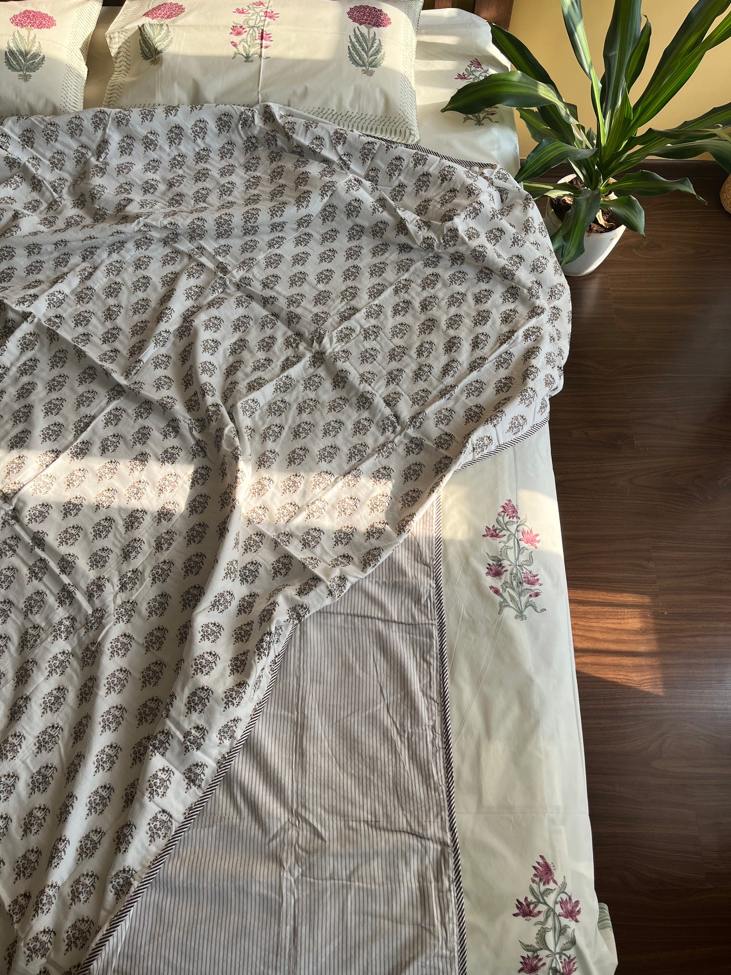 Beads Screen Print Single Bed Dohar (60”*90”)