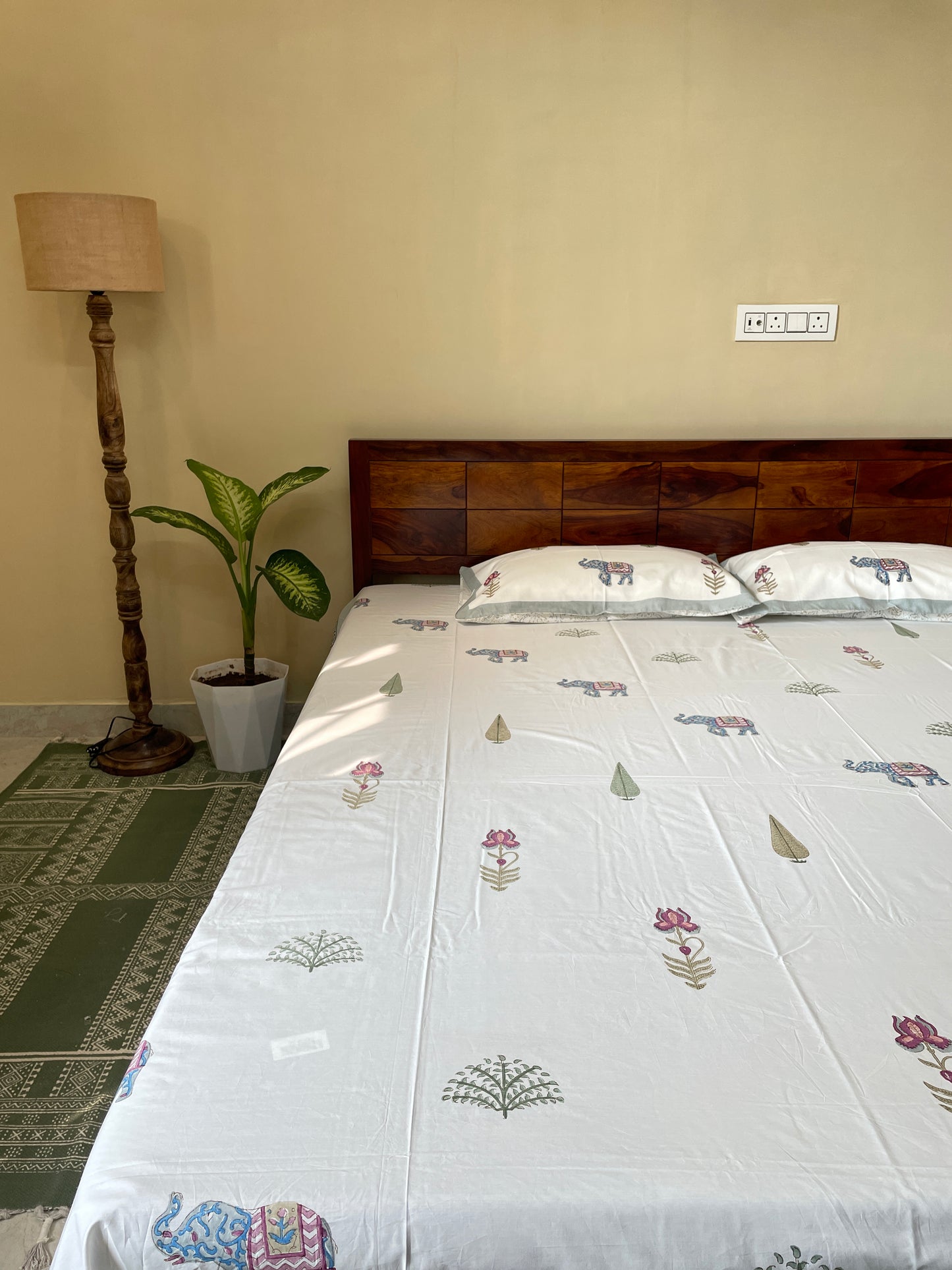 Elephant Garden HandBlock King Size Bedsheet with 2 Pillow Covers (108”*108”)