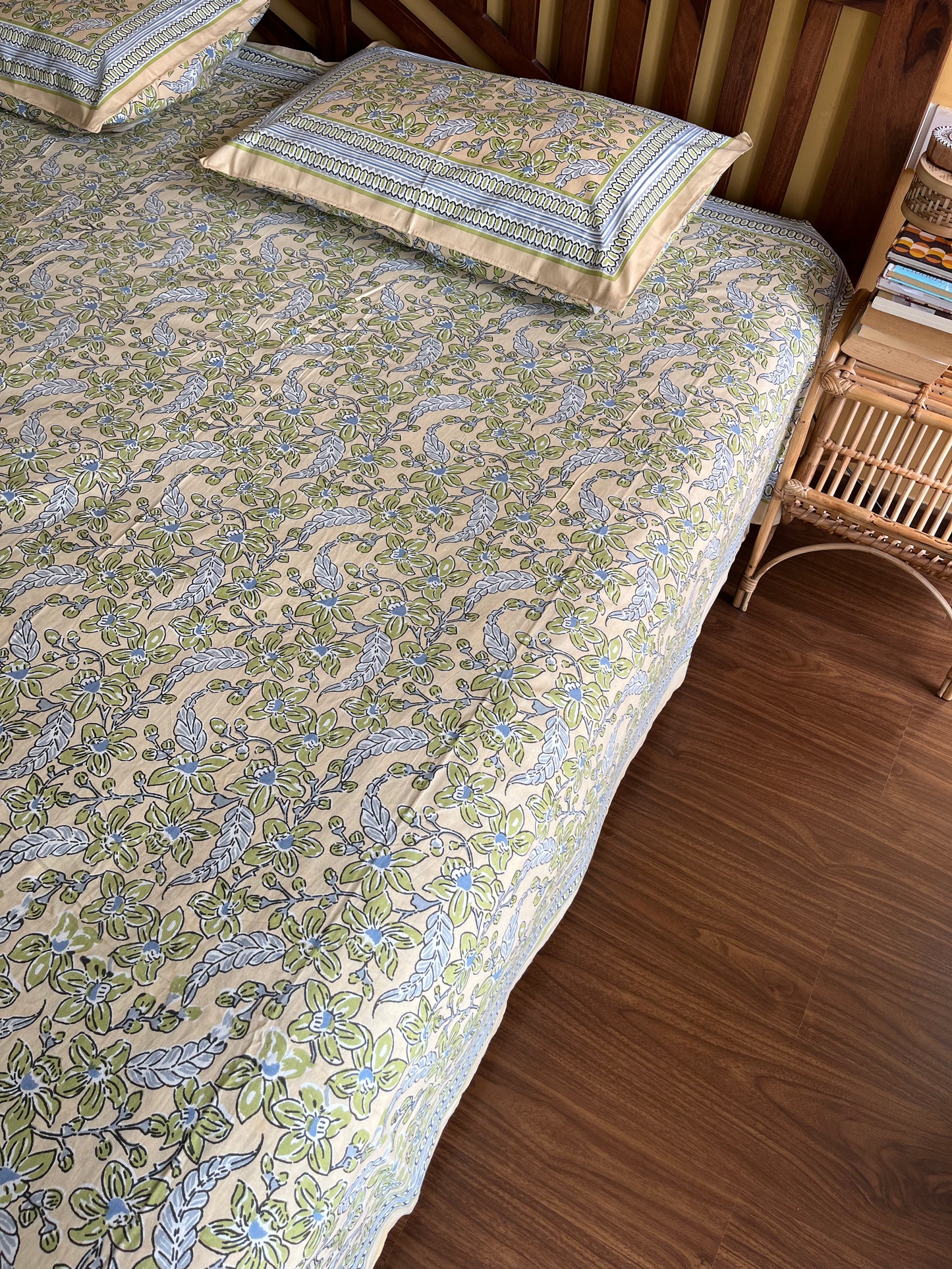 Beige Green Floral Cotton Queen Size Bedsheet with 2 Pillow Covers (90”*108”)
