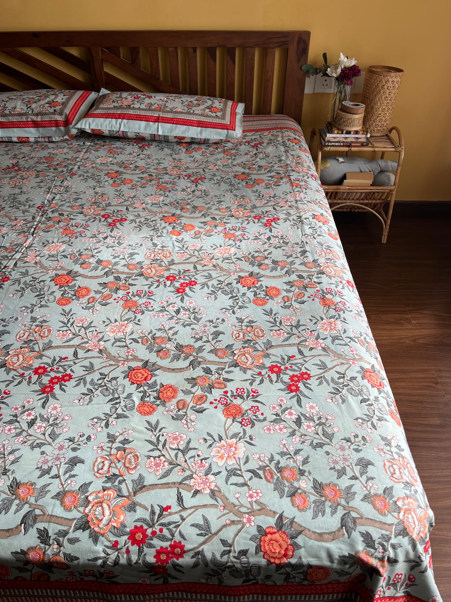 Mint Bloom Cotton Queen Size Bedsheet with 2 Pillow Covers (100”*108”)