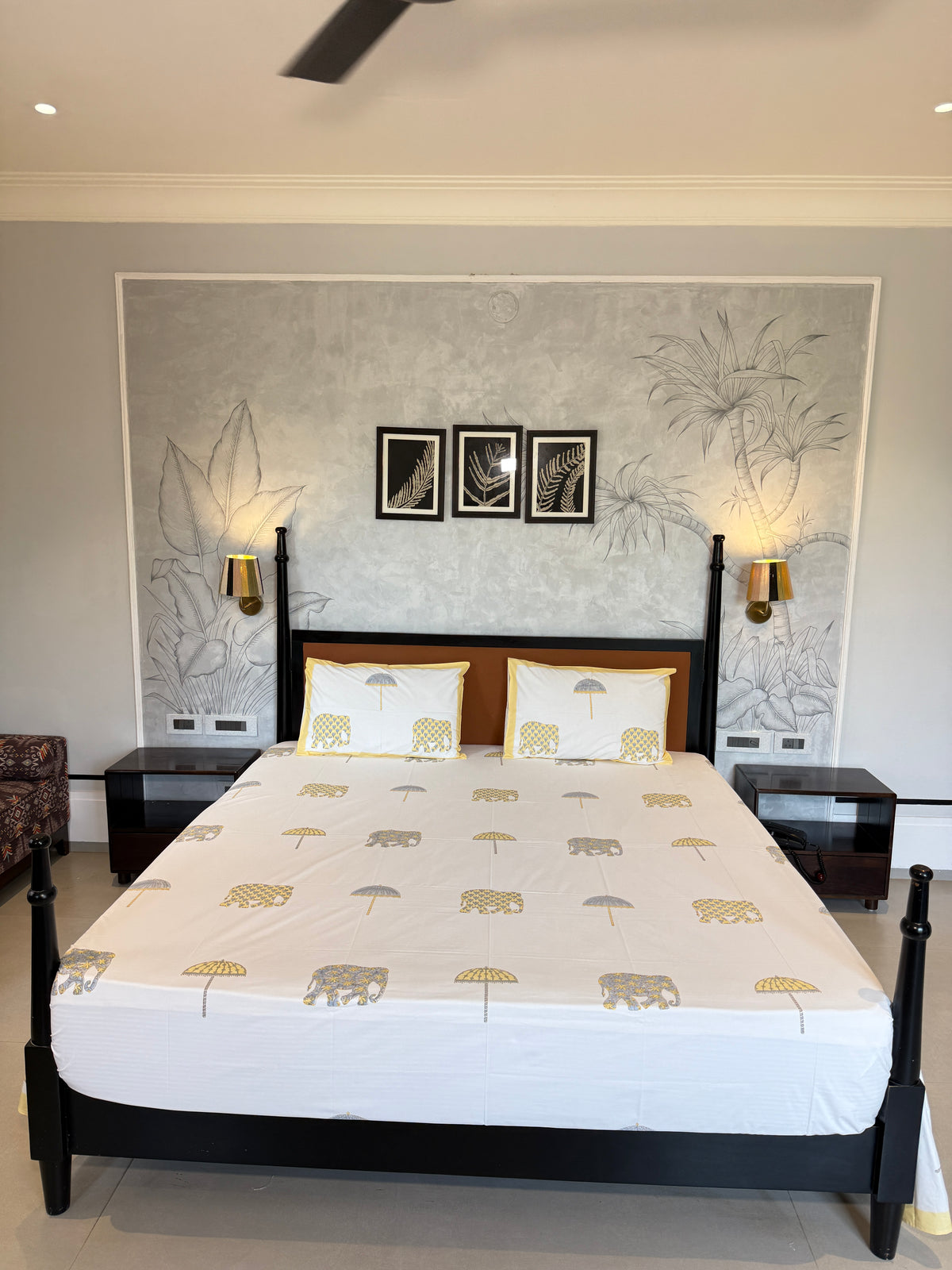 Elephant HandBlock Queen Size Bedsheet with 2 Pillow Covers (90”*108”)