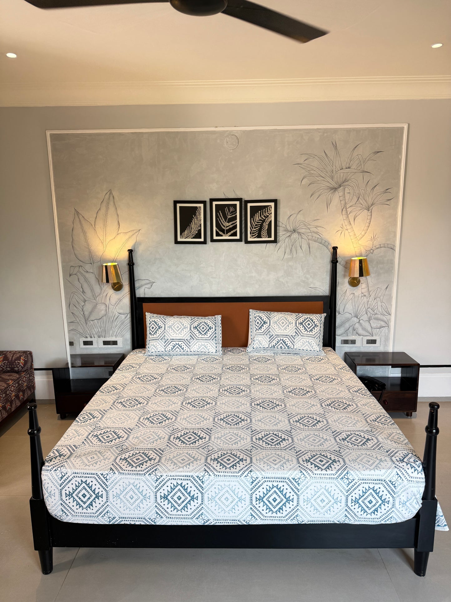 Blue Mirage HandBlock King Size Bedsheet Set with 2 Pillow Covers (108”*108”)