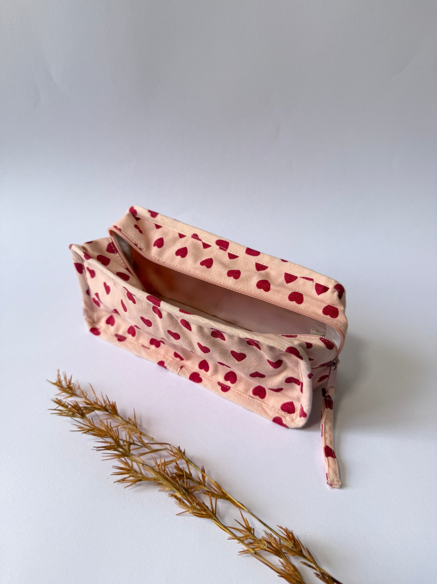 Pink Heart Cotton Canvas Box Pouch – Compact Storage with a Sharp Edge