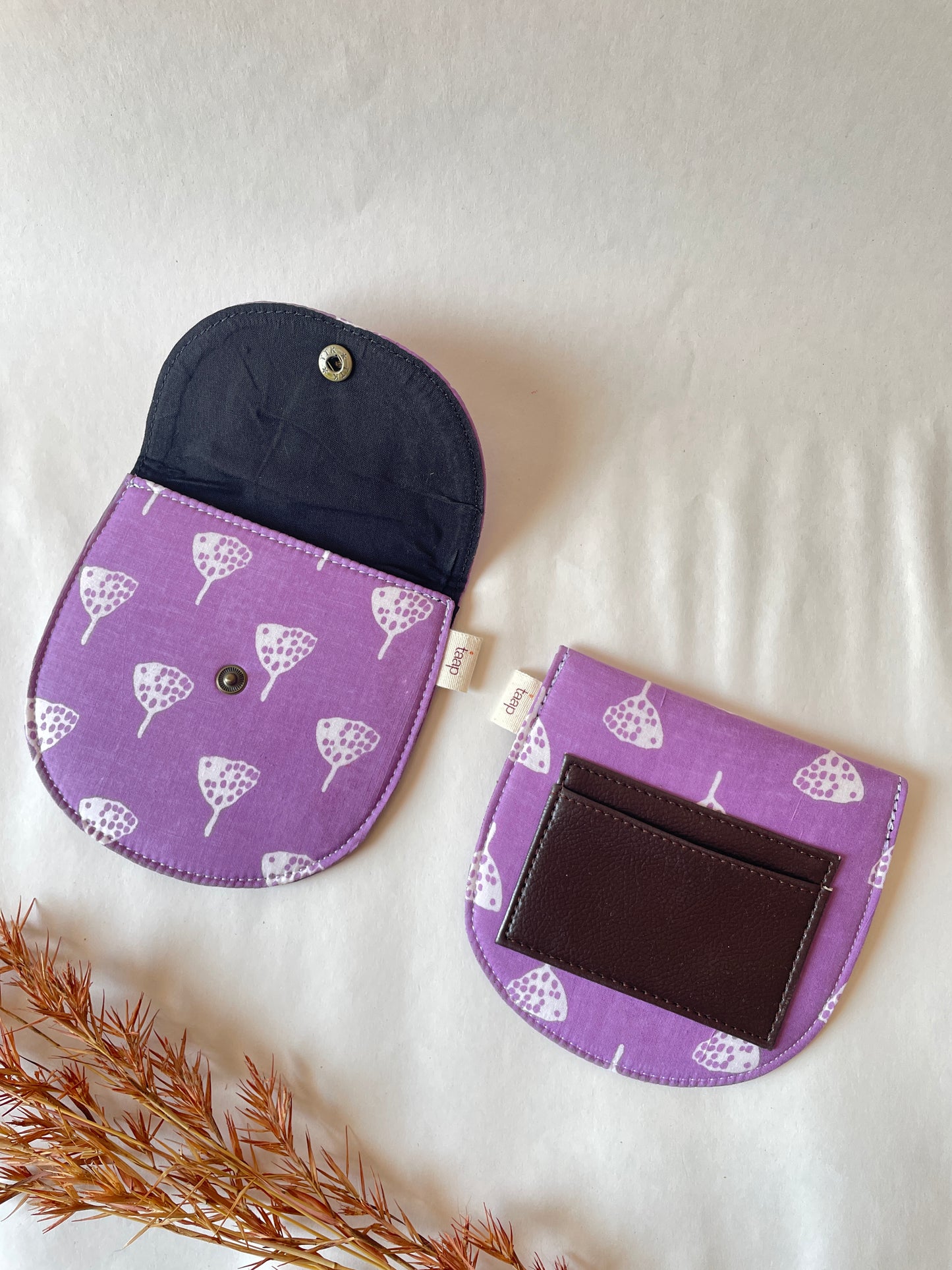 Violet Ginkgo Dots Money Pouch – Pocket-Sized Organizer for Everyday Essentials