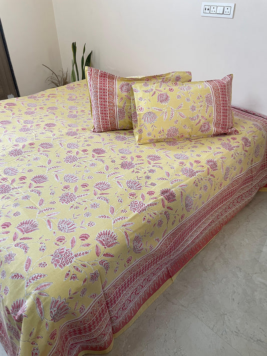 Yellow Blossom Pure Cotton King Size Bedsheet Set with 2 Pillow Covers (108”*108”)
