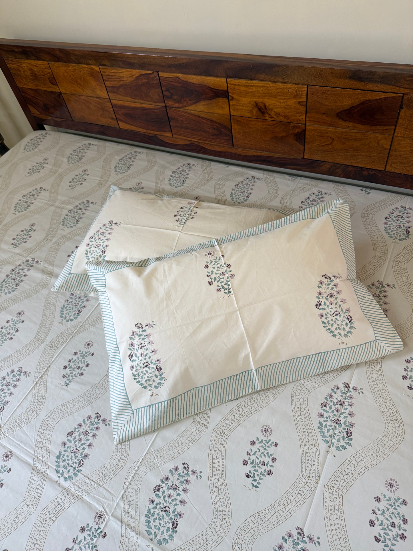 Serene Cascade HandBlock King Size Bedsheet Set with 2 Pillow Covers (108”*108”)