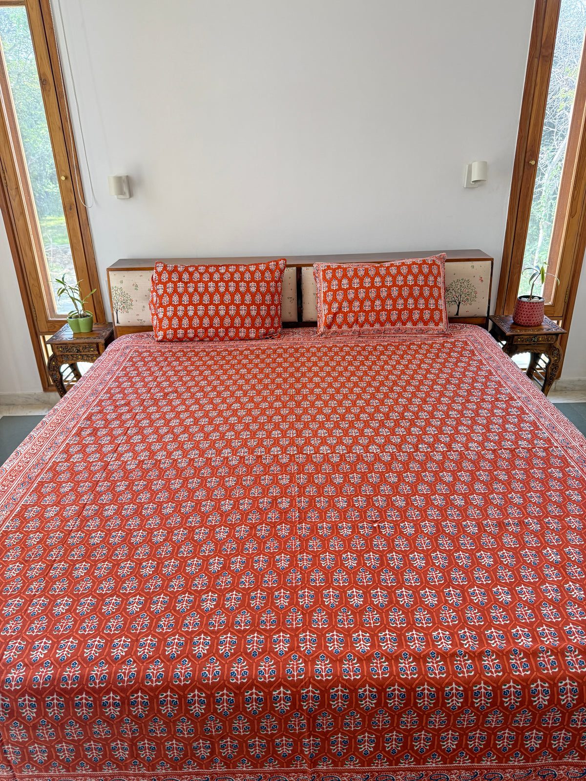 Cotton Queen Size Bedsheet with 2 Pillow Covers (90”*108”)