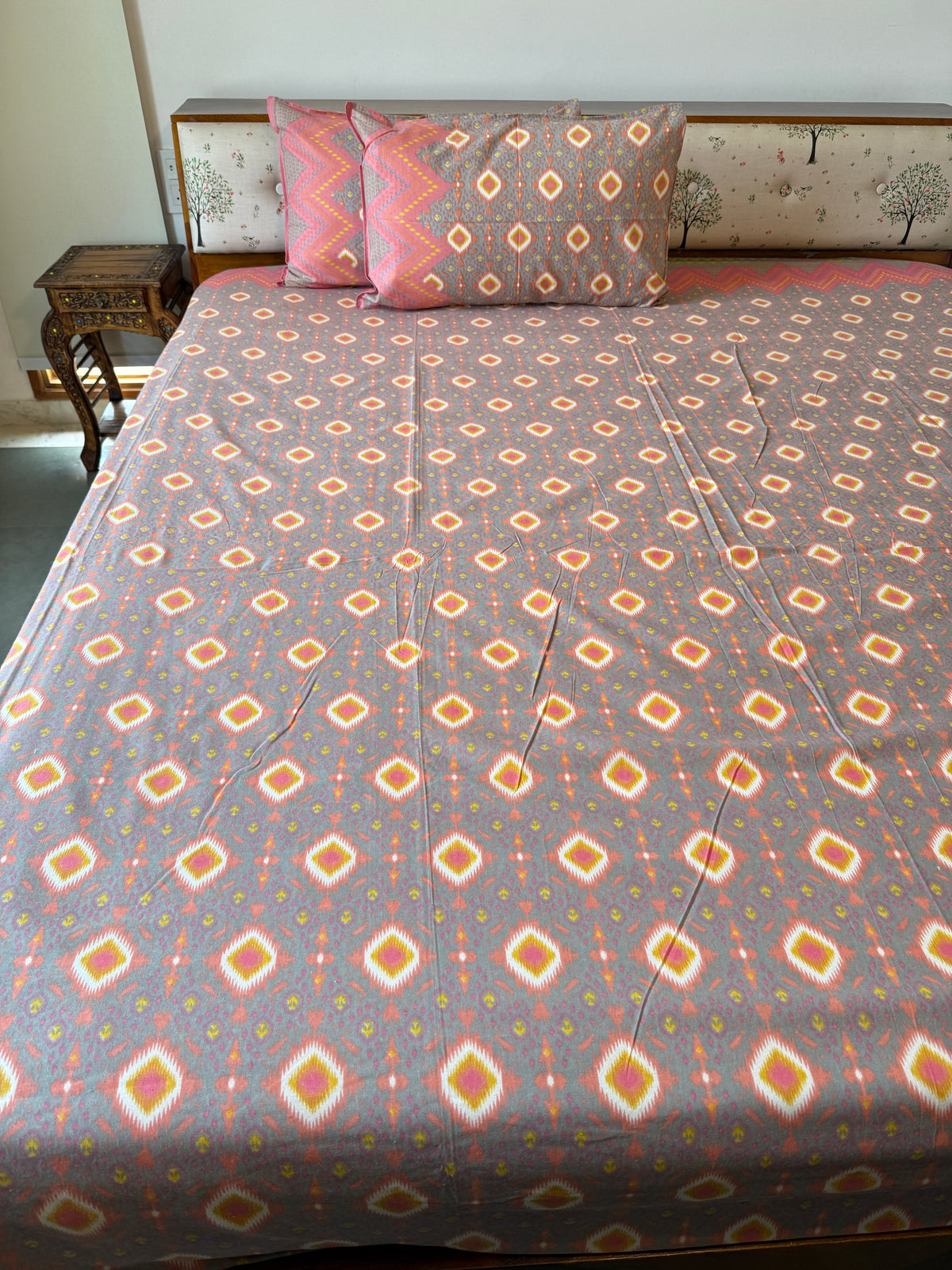 Terracotta Bloom Pure Cotton King Size Bedsheet Set with 2 Pillow Covers (108”*108”)
