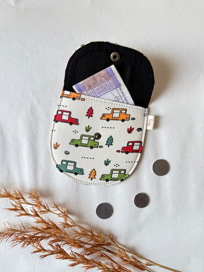 Money Pouch – Pocket-Sized Organizer for Everyday Essentials