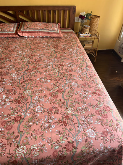 Peachy Bloom Cotton Queen Size Bedsheet with 2 Pillow Covers (100”*108”)