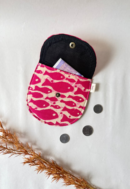 Pink Shoal Money Pouch – Pocket-Sized Organizer for Everyday Essentials