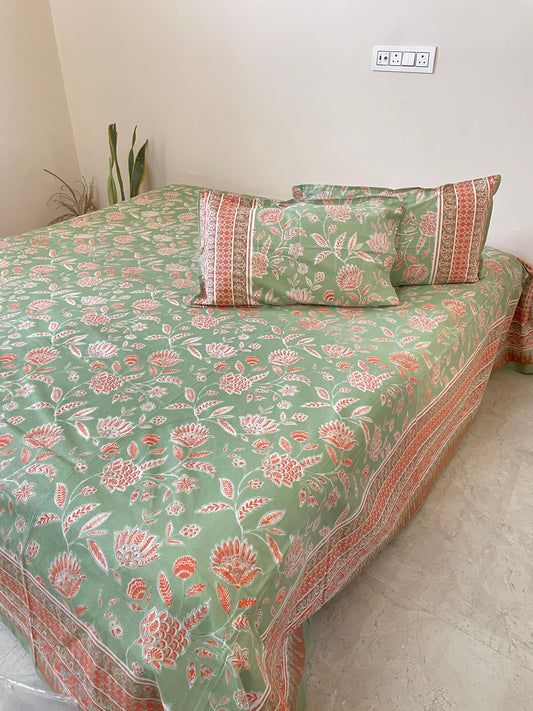 Verde Flora Pure Cotton King Size Bedsheet Set with 2 Pillow Covers (108”*108”)