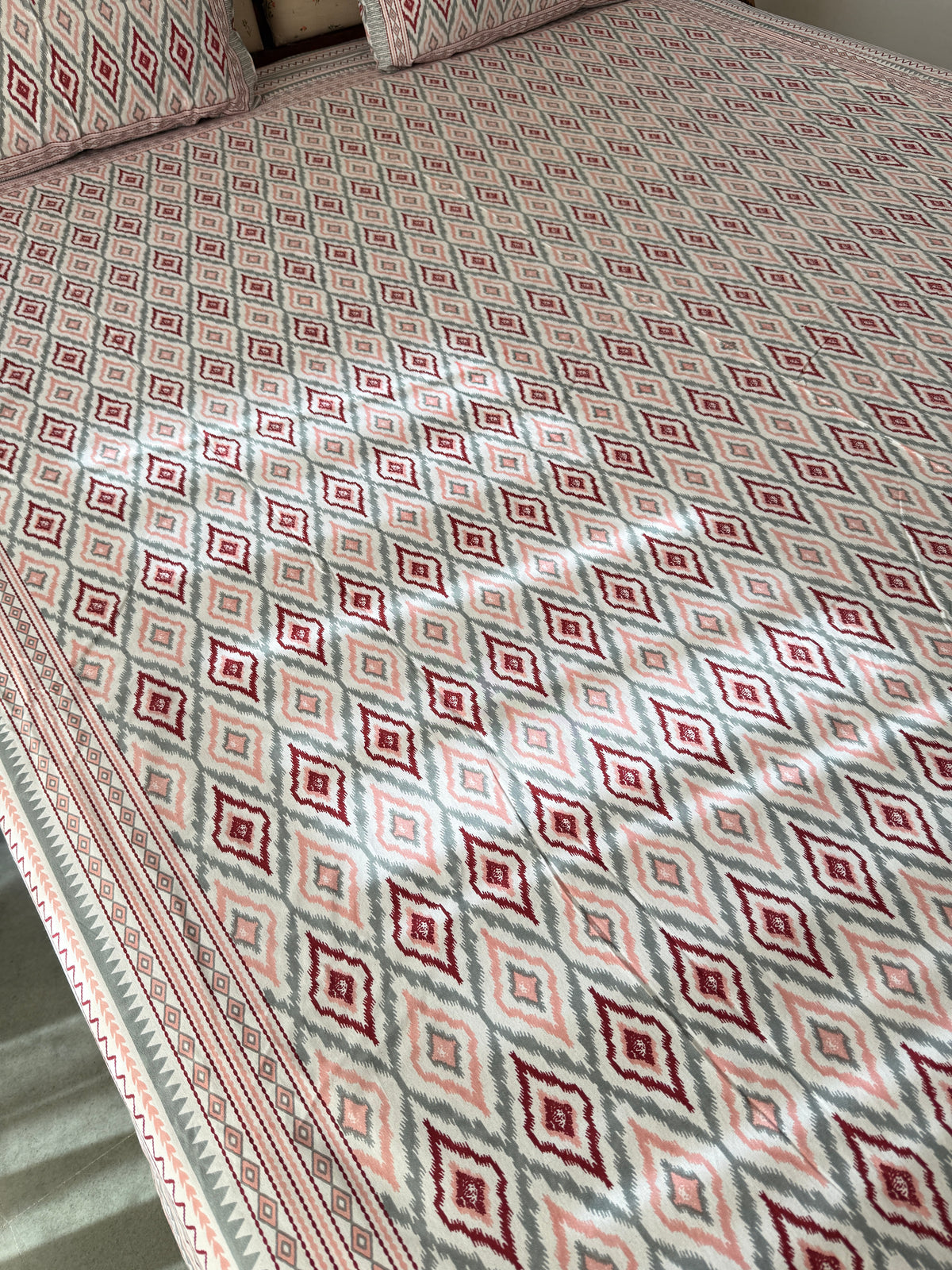 Cotton Queen Size Bedsheet with 2 Pillow Covers (90”*108”)
