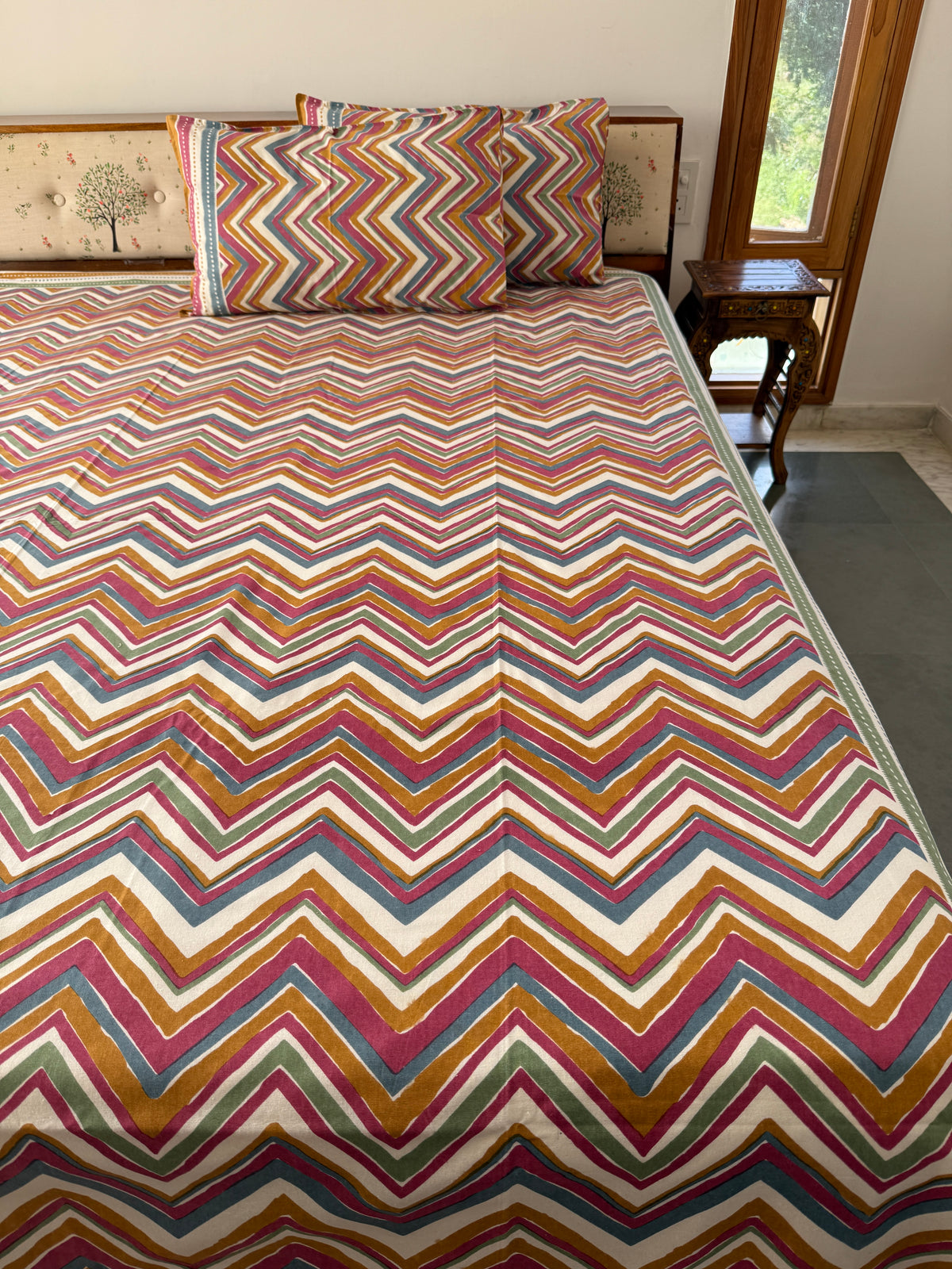 Cotton Queen Size Bedsheet with 2 Pillow Covers (90”*108”)