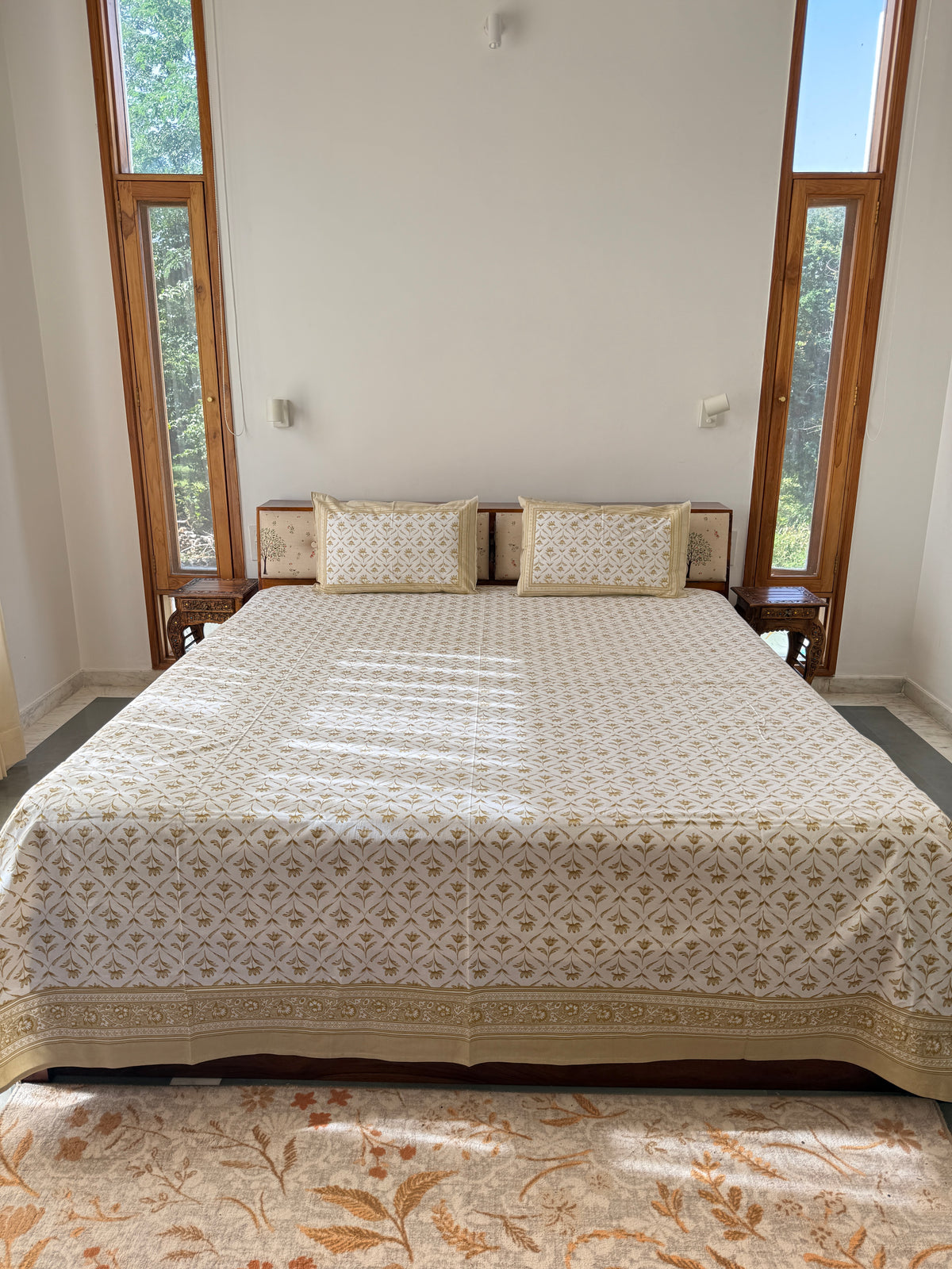 Cotton Queen Size Bedsheet with 2 Pillow Covers (90”*108”)