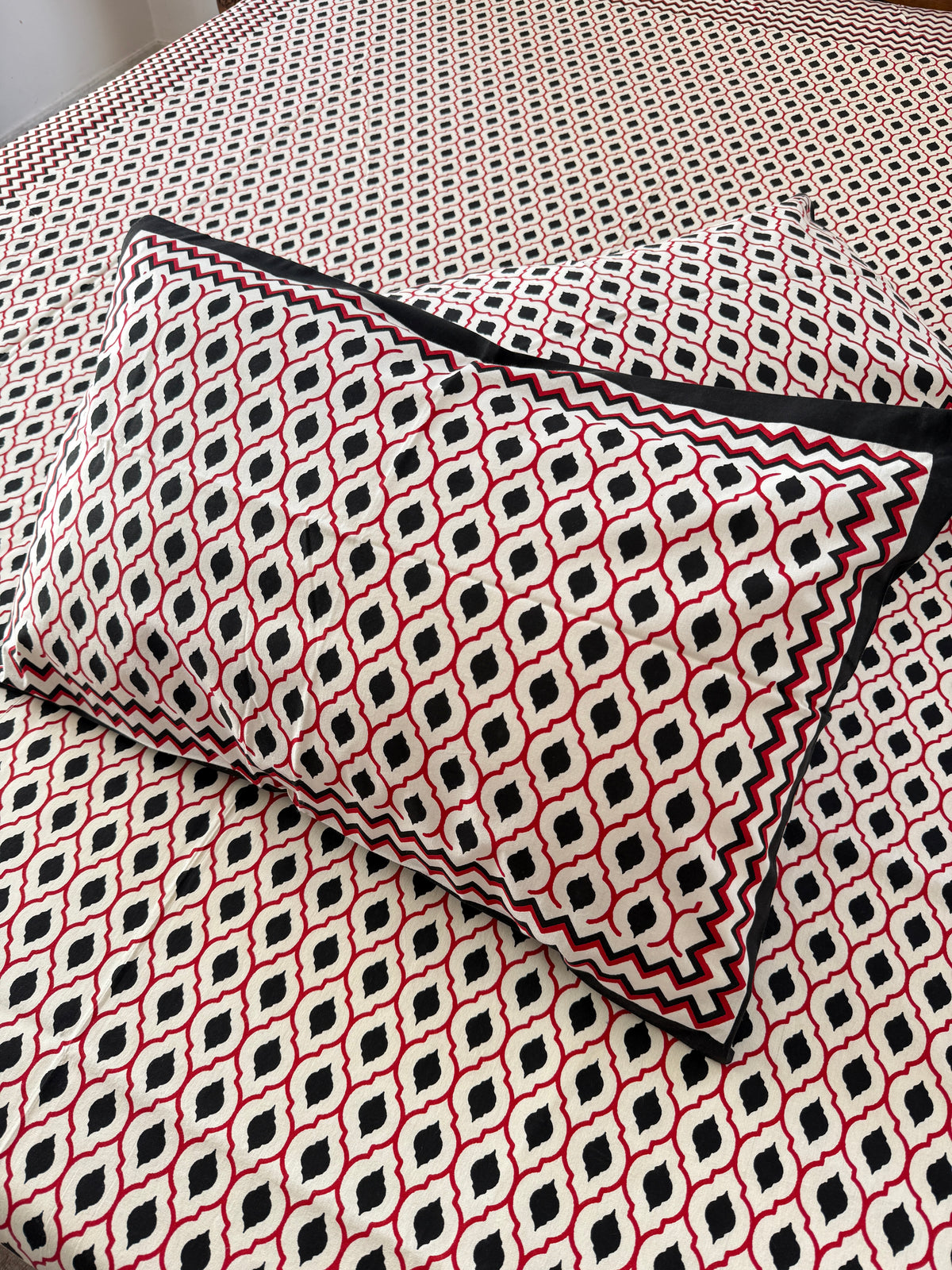 Cotton Queen Size Bedsheet with 2 Pillow Covers (90”*108”)