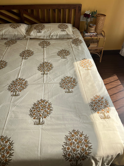 Golden Orchards HandBlock Queen Size Bedsheet with 2 Pillow Covers (90”*108”)