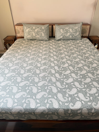 Mint Paisely Pure Cotton King Size Bedsheet Set with 2 Pillow Covers (108”*108”)
