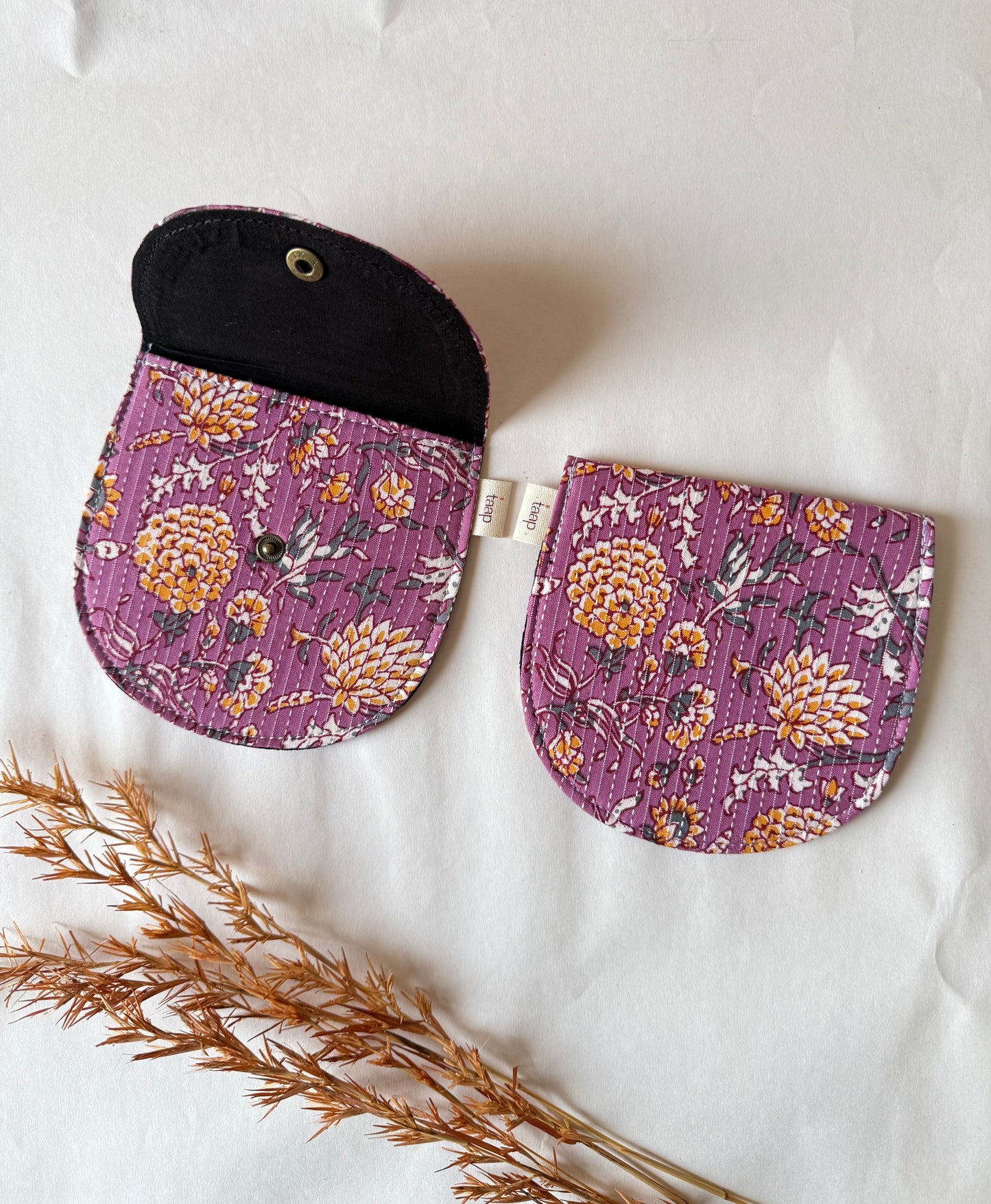 Gulbahar Violte Money Pouch – Pocket-Sized Organizer for Everyday Essentials