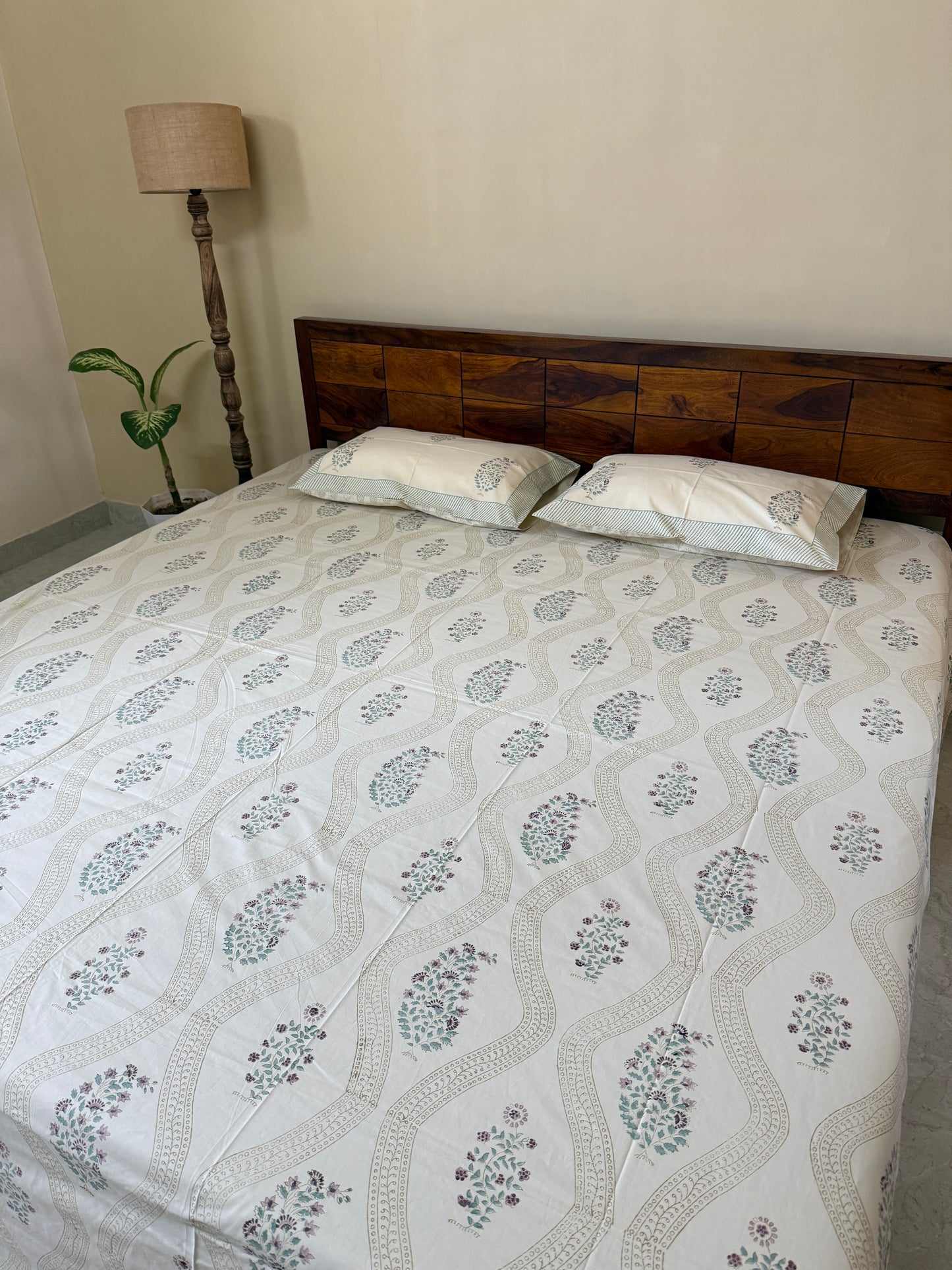 Serene Cascade HandBlock King Size Bedsheet Set with 2 Pillow Covers (108”*108”)