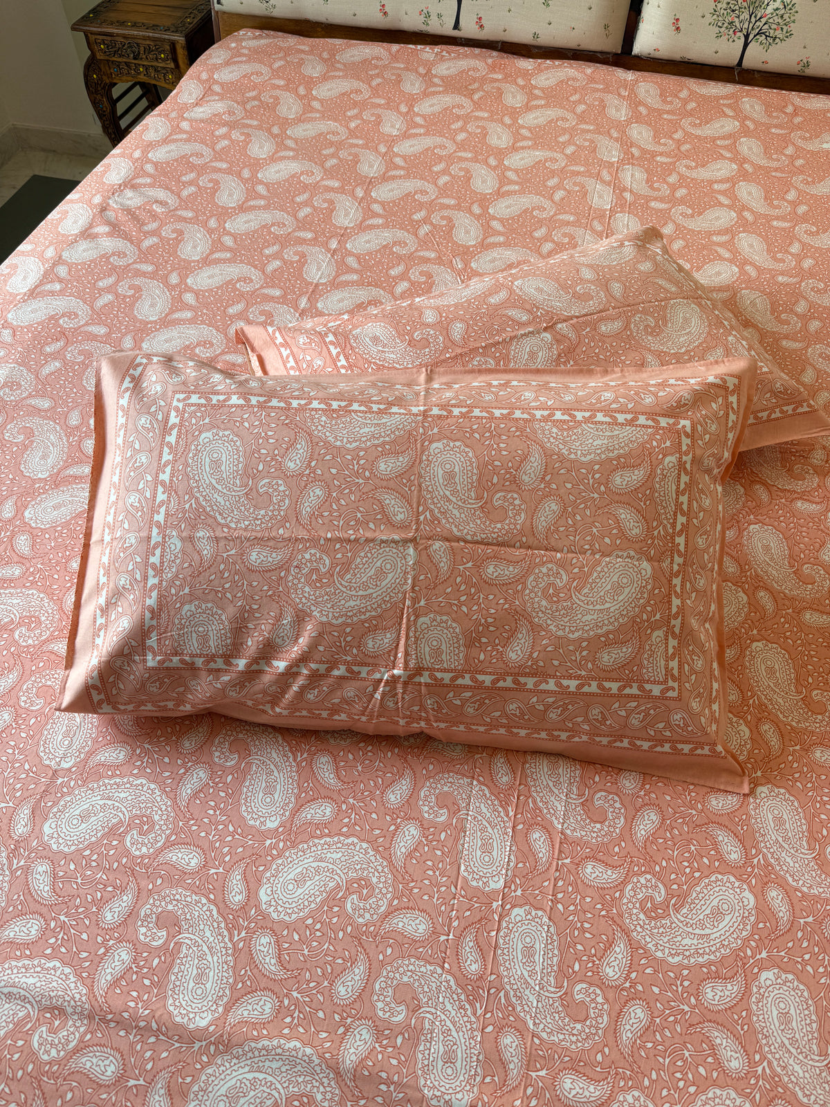 Rustic Paisley Pure Cotton King Size Bedsheet Set with 2 Pillow Covers (108”*108”)