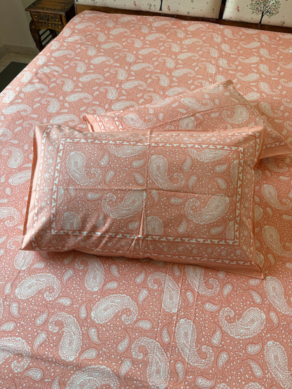 Rustic Paisley Pure Cotton King Size Bedsheet Set with 2 Pillow Covers (108”*108”)
