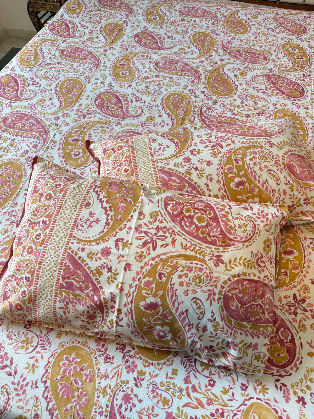 Sunset Paisley Pure Cotton King Size Bedsheet Set with 2 Pillow Covers (108”*108”)