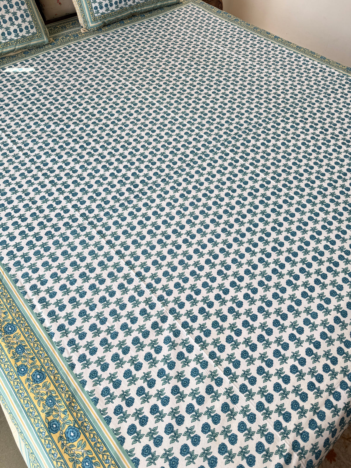 Cotton Queen Size Bedsheet with 2 Pillow Covers (90”*108”)