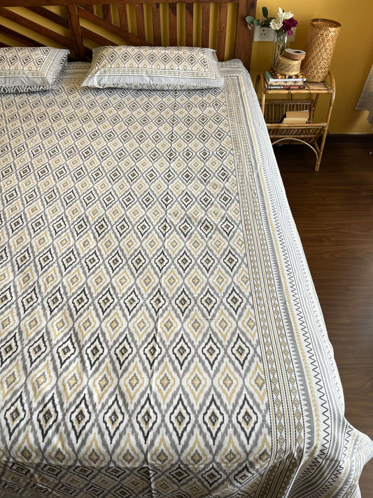 Ikat Geomteric Weave Cotton Queen Size Bedsheet with 2 Pillow Covers (90”*108”)