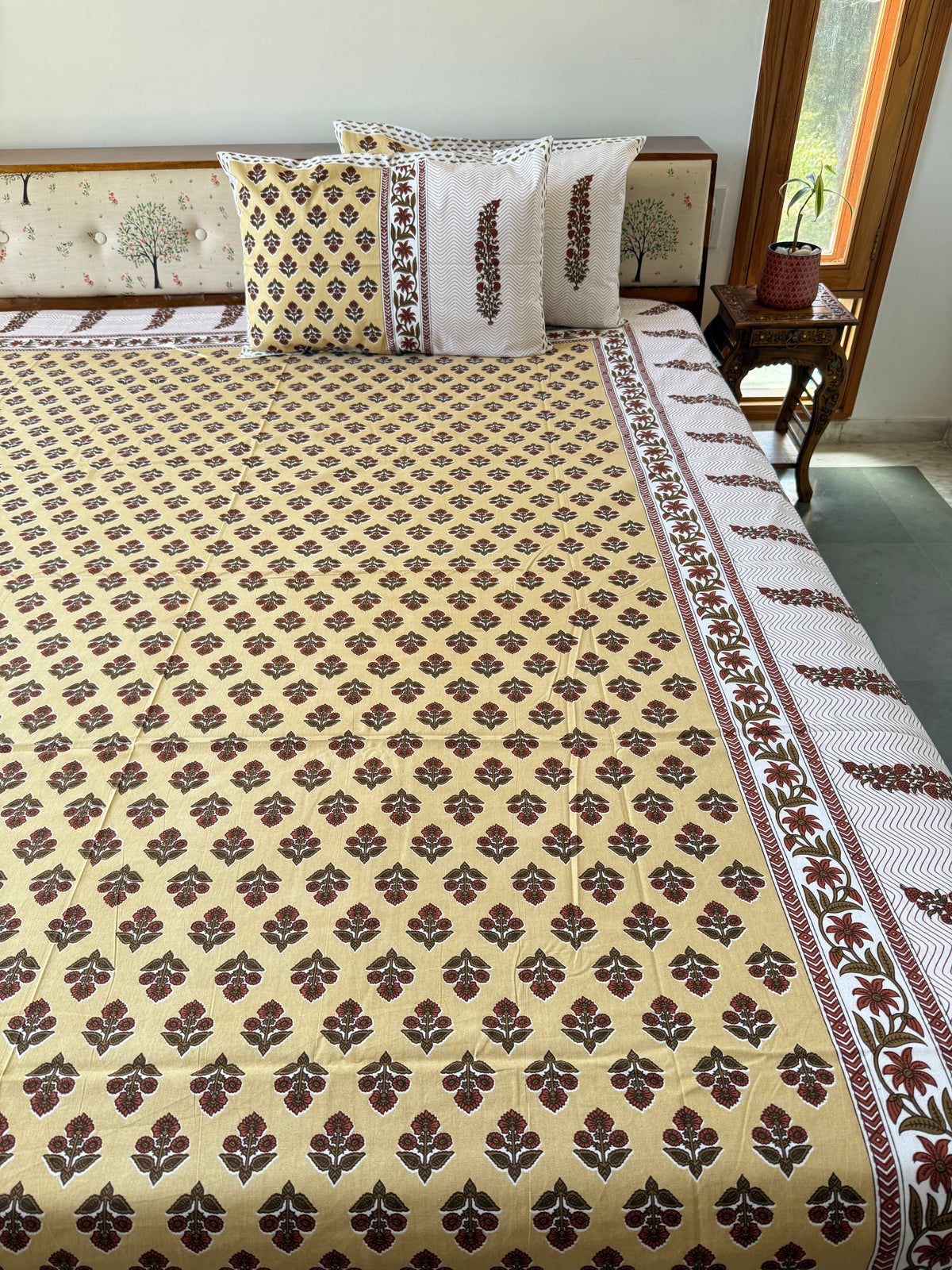Cotton Queen Size Bedsheet with 2 Pillow Covers (90”*108”)