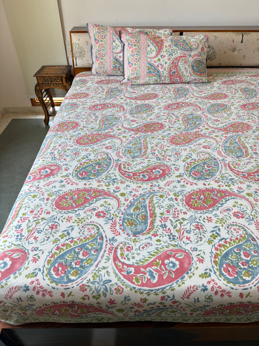 Royal Paisley Pure Cotton King Size Bedsheet Set with 2 Pillow Covers (108”*108”)