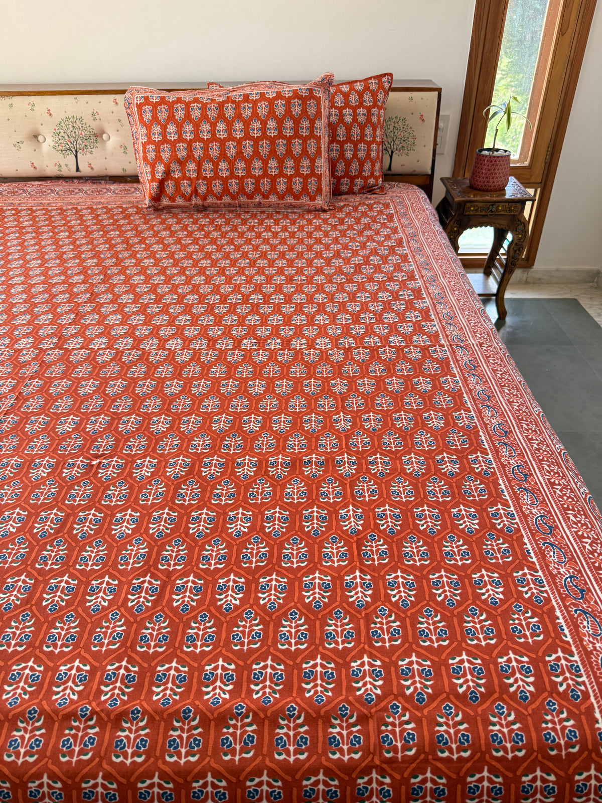 Cotton Queen Size Bedsheet with 2 Pillow Covers (90”*108”)