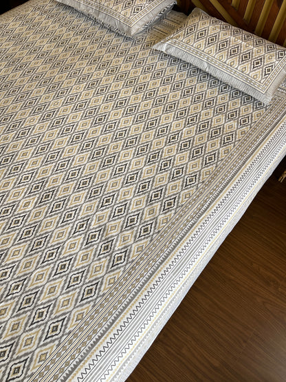 Ikat Geomteric Weave Cotton Queen Size Bedsheet with 2 Pillow Covers (90”*108”)