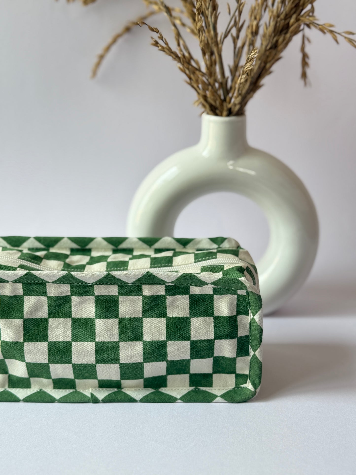 Green Checkered Cotton Canvas Box Pouch – Compact Storage with a Sharp Edge