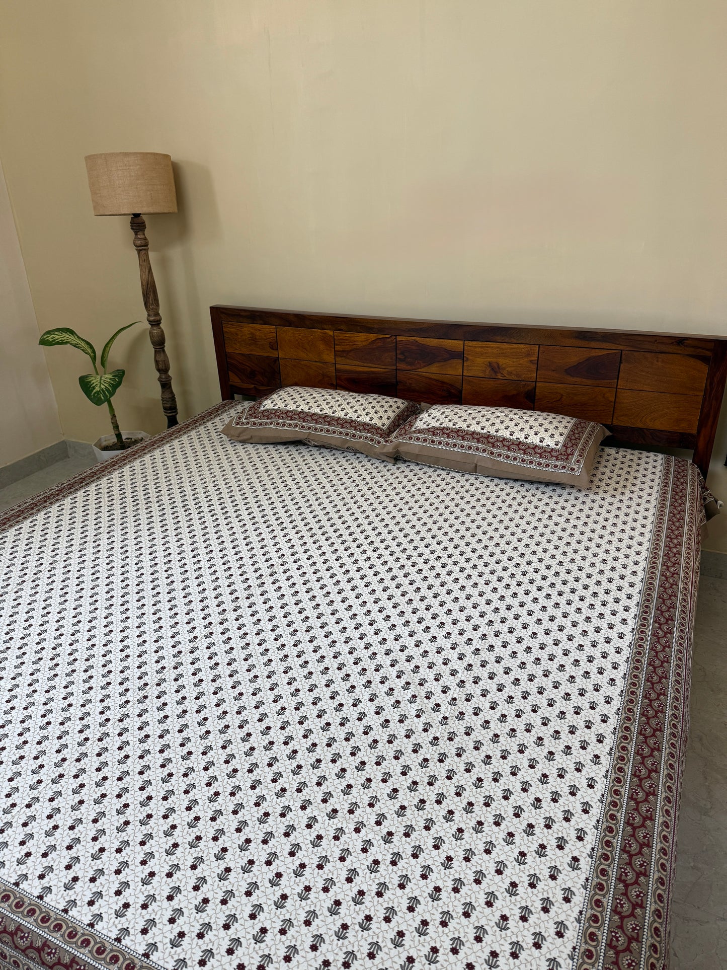 Rajasthan Rustica Cotton Queen Size Bedsheet with 2 pillow covers (90”*108”)