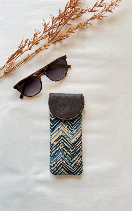 Blue Mirage Charm Sunglass Cover – Gentle Guard for Your Shades