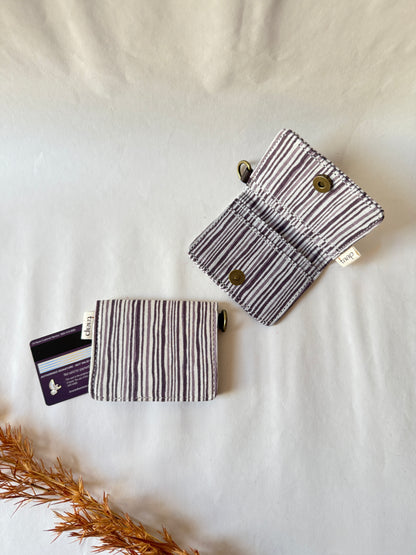 Sage Stripes Card Wallet – Compact Security with a Touch of Tradition