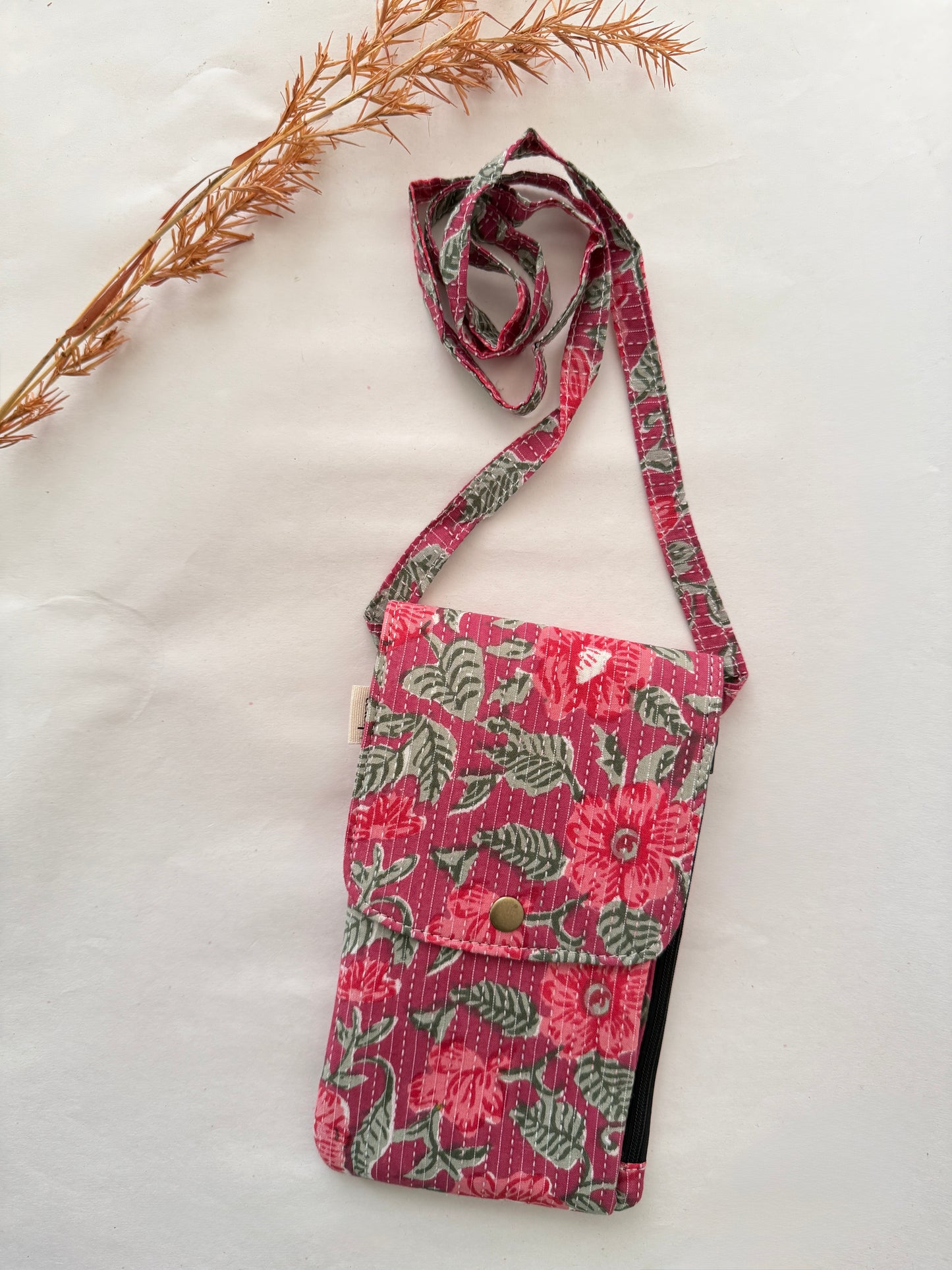 Rosette Trail Mobile Sling – The Everyday Essential