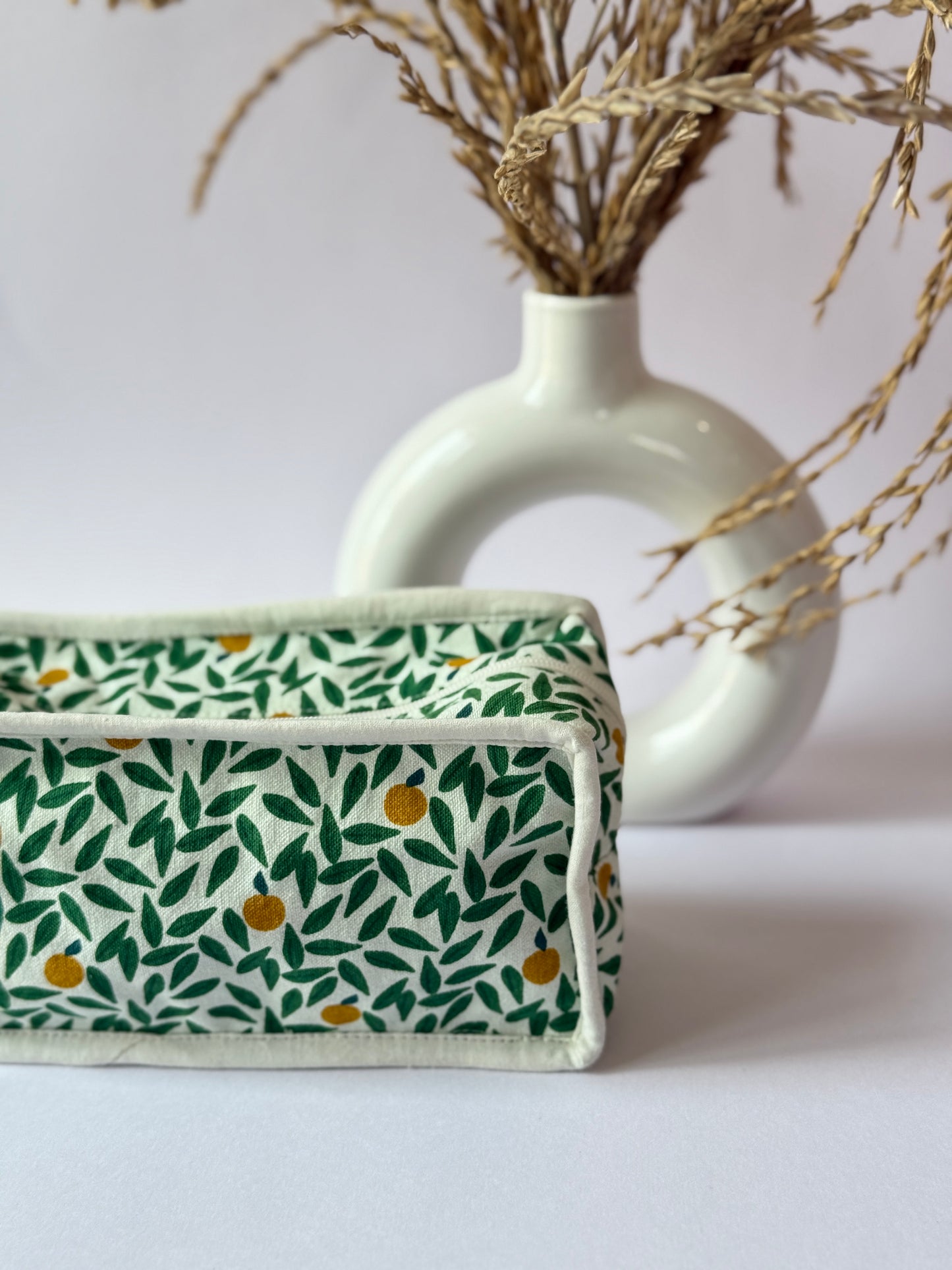 Green Leaf Cotton Canvas Box Pouch – Compact Storage with a Sharp Edge
