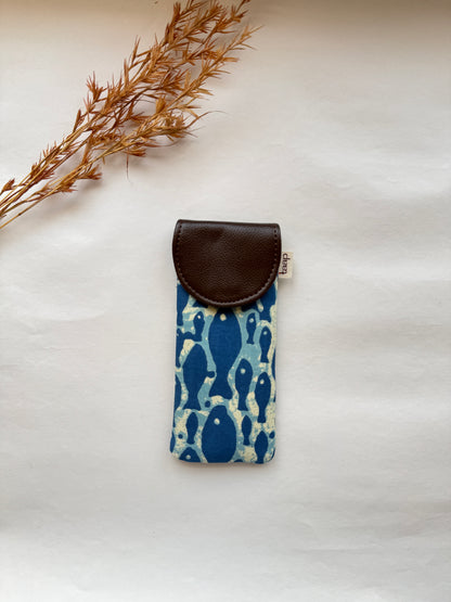 Blue Shoal Sunglass Cover – Gentle Guard for Your Shades