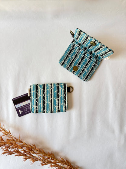 Ocean Veins Card Wallet – Compact Security with a Touch of Tradition