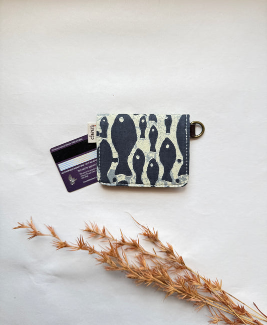 Grey Shoal Card Wallet – Compact Security with a Touch of Tradition