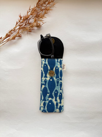 Blue Shoal Sunglass Cover – Gentle Guard for Your Shades