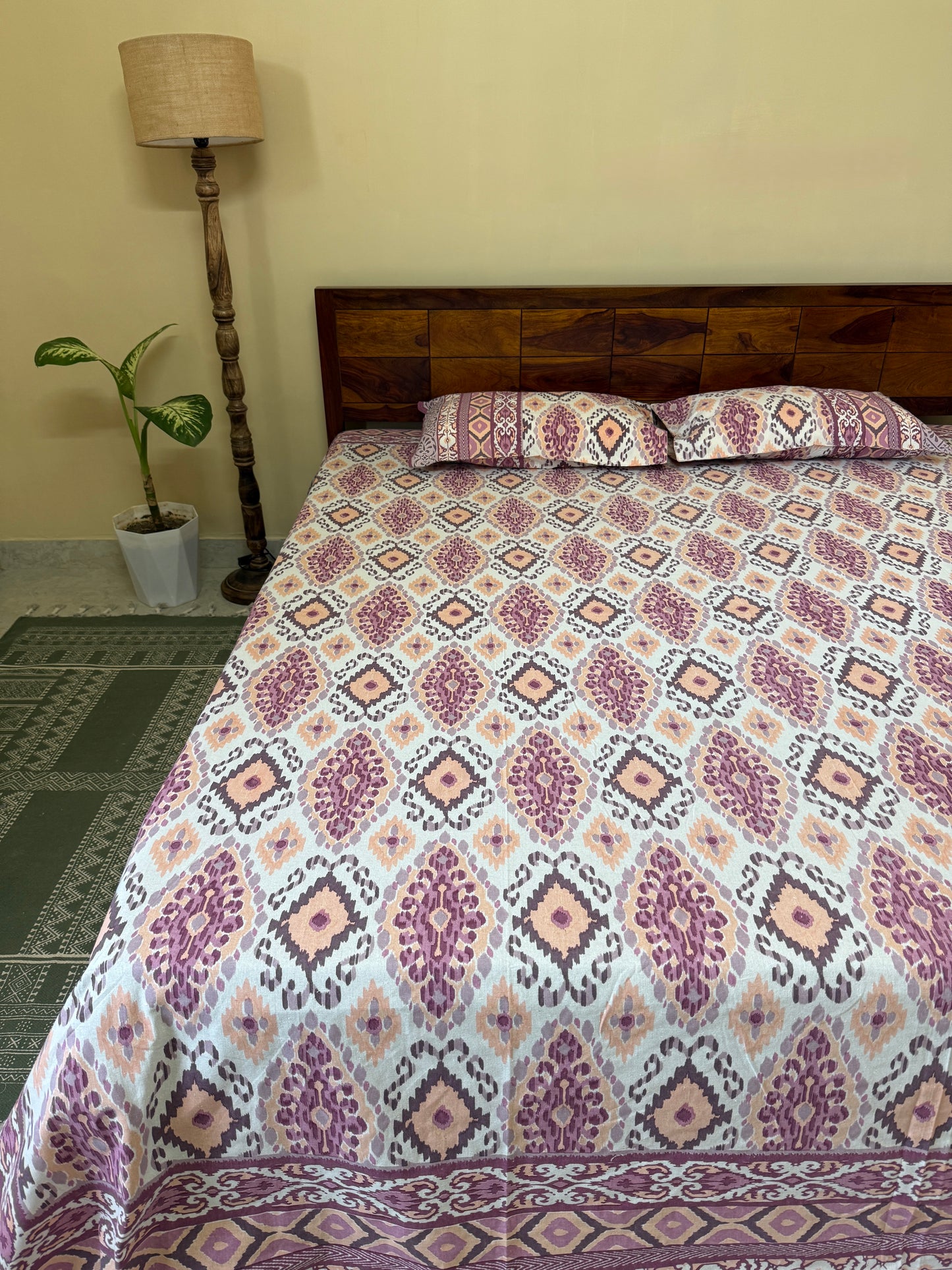 Pastel Prism Cotton King Size Bedsheet Set with 2 Pillow Covers (108”*108”)