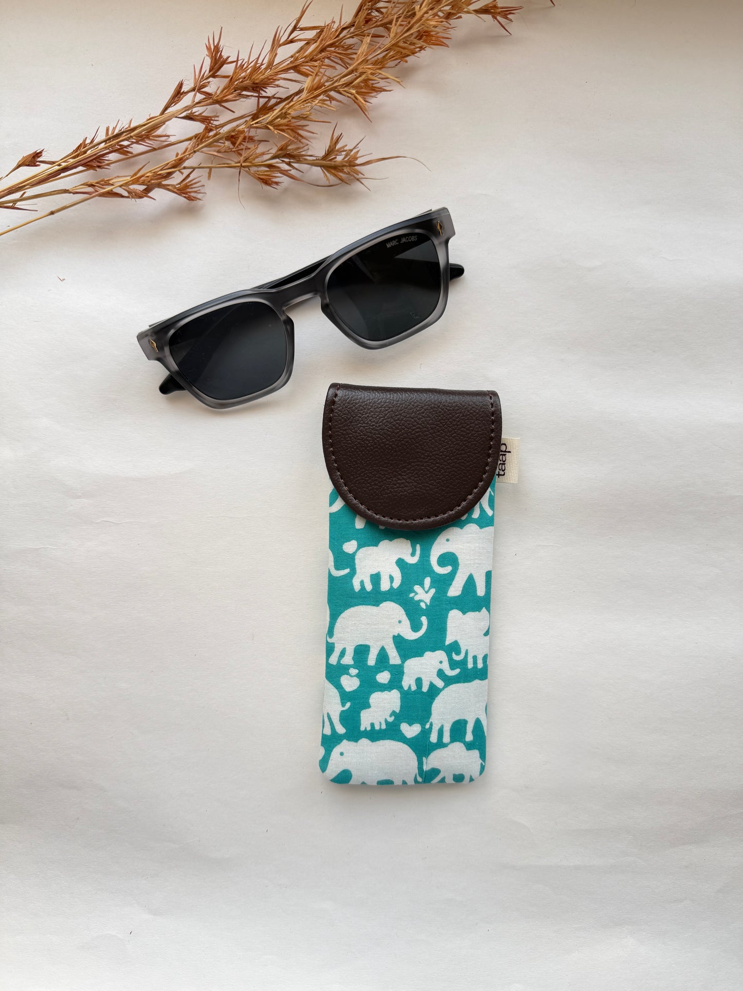 Happy Herd Sunglass Cover – Gentle Guard for Your Shades