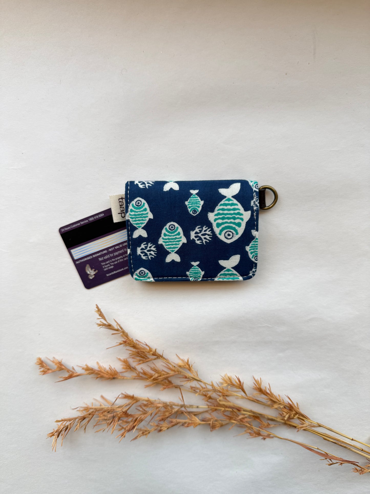Midnight Reef Card Wallet – Compact Security with a Touch of Tradition