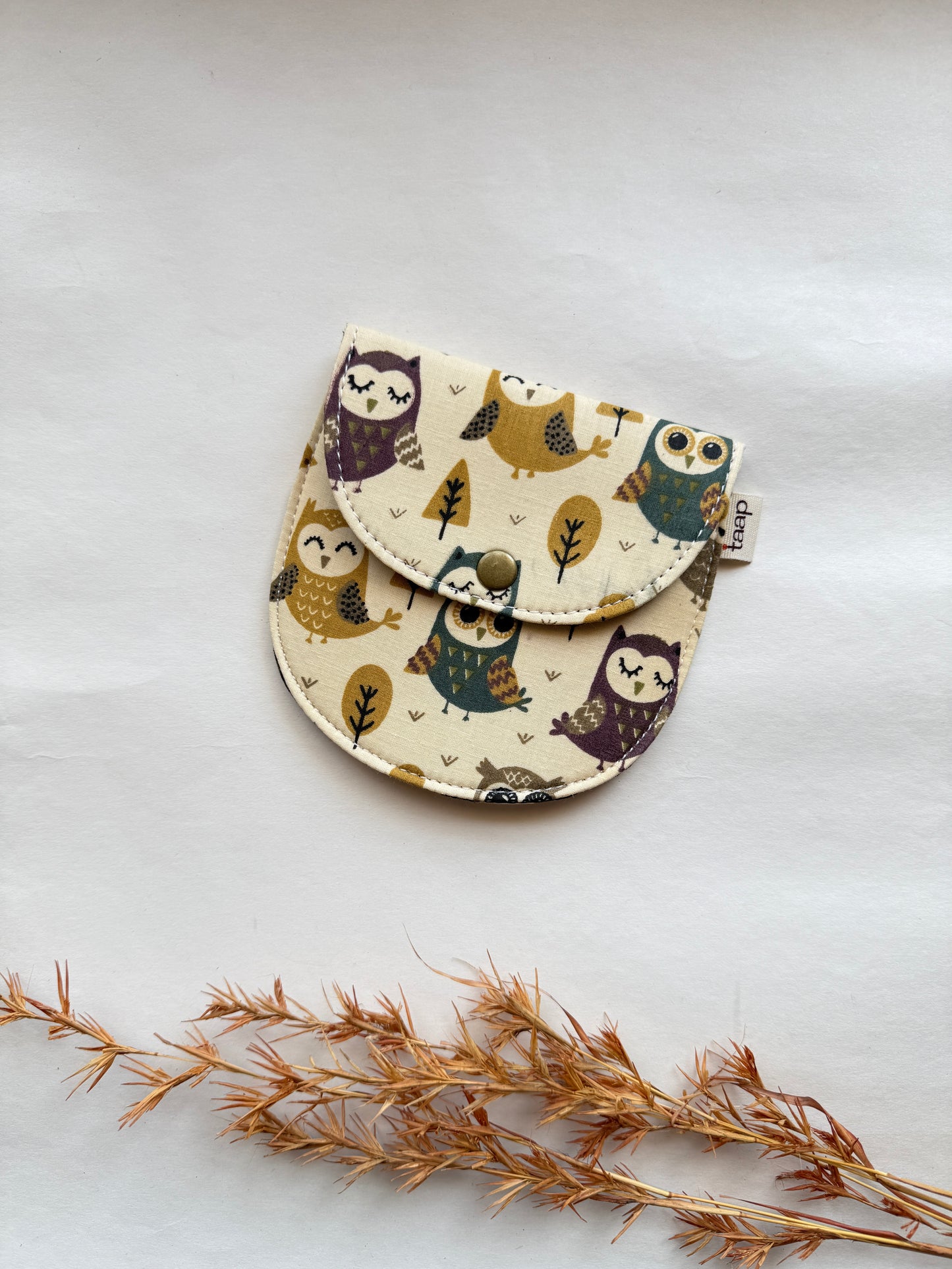 Sage Forest Owl Money Pouch – Pocket-Sized Organizer for Everyday Essentials